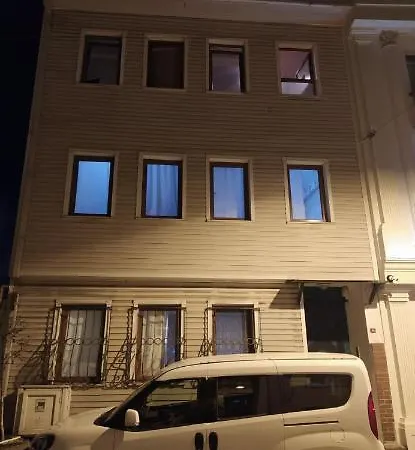 Ezgihouse 4*